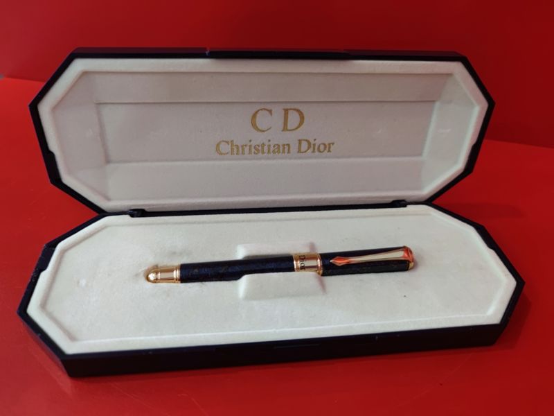 Pluma Christian Dior vintage