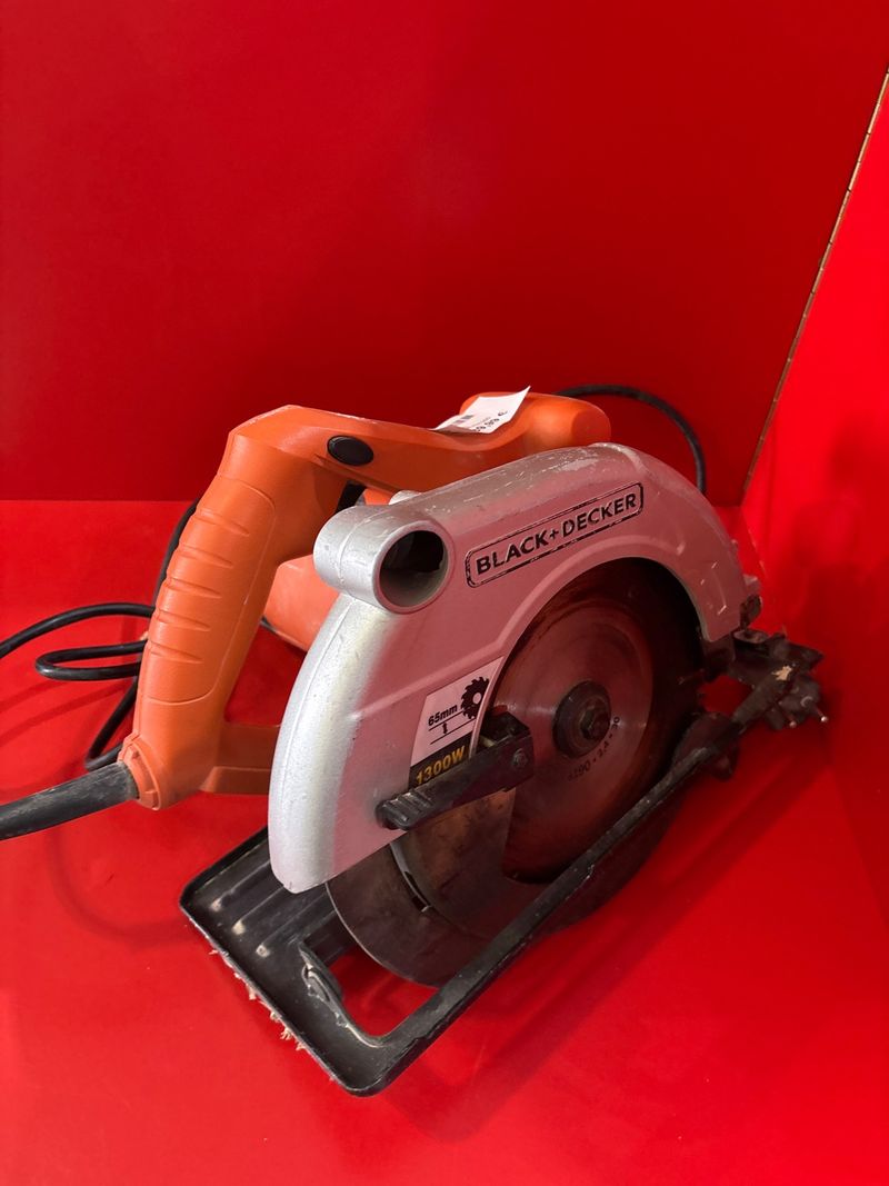 Black & Decker KS1300 Sierra Circular