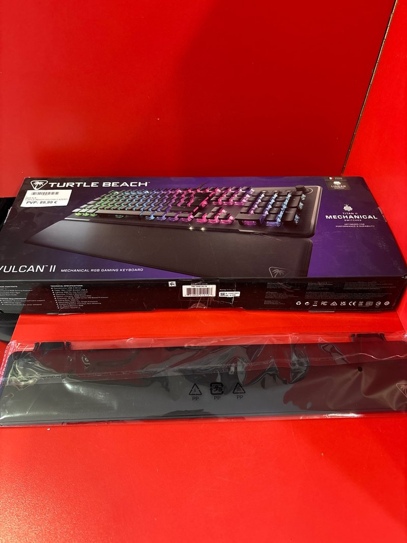 Teclado Mecánico Turtle Beach Vulcan II RGB seminu